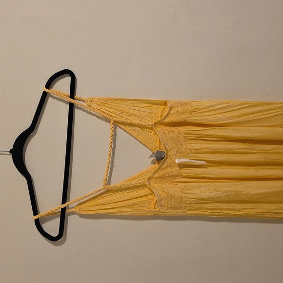 ASOS DESIGN rope detail v front beach maxi dress in golden yellow Size 8 - Picture 4 of 7